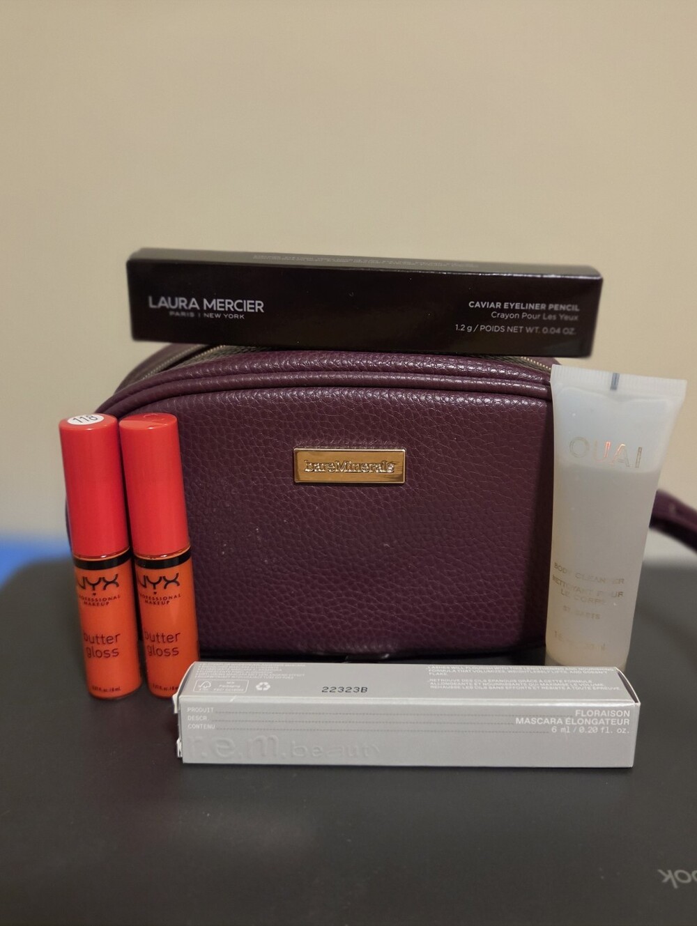 BAREMINERAL COSMETIC BAG BUNDLE